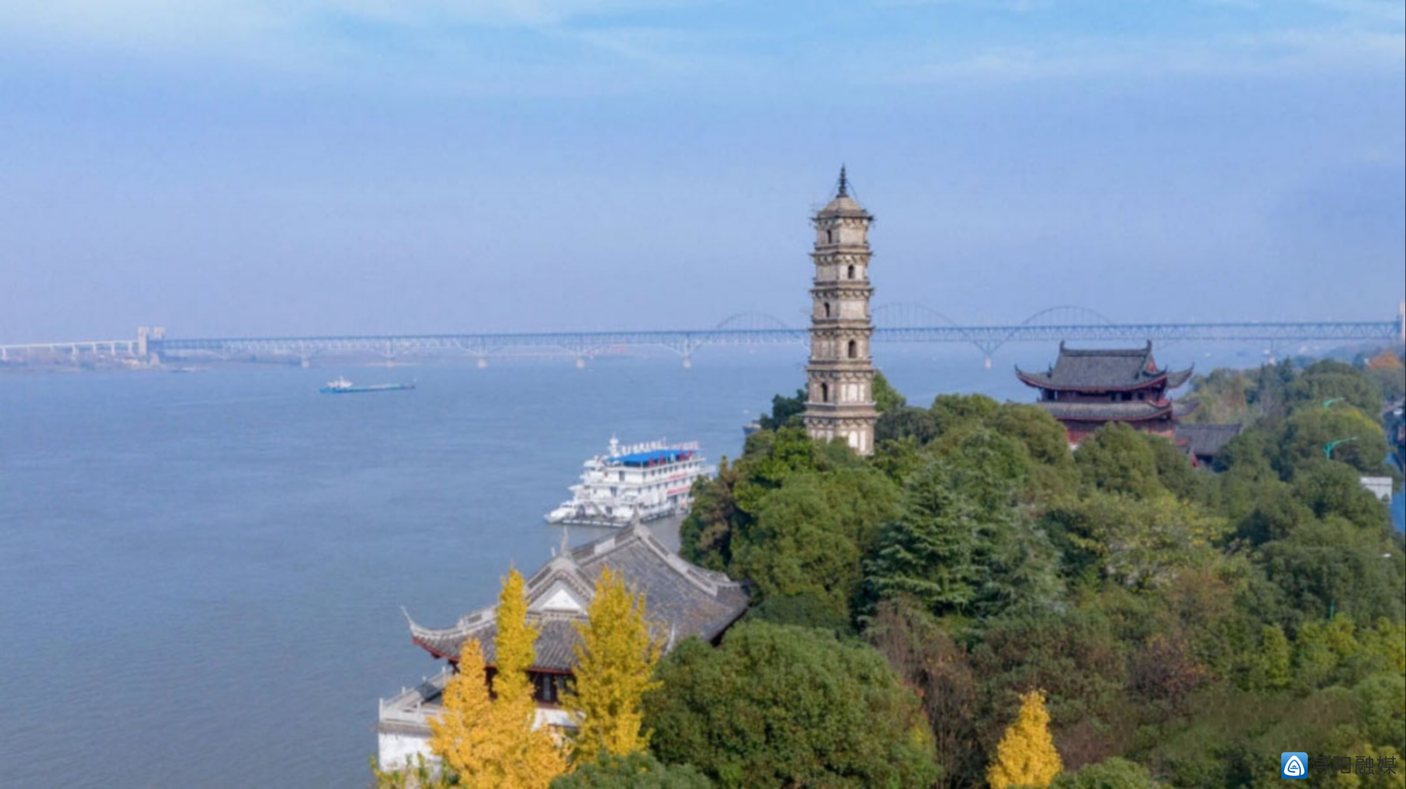 浔阳八景丨锁江楼望中吴楚穹千里楼下波涛集九江