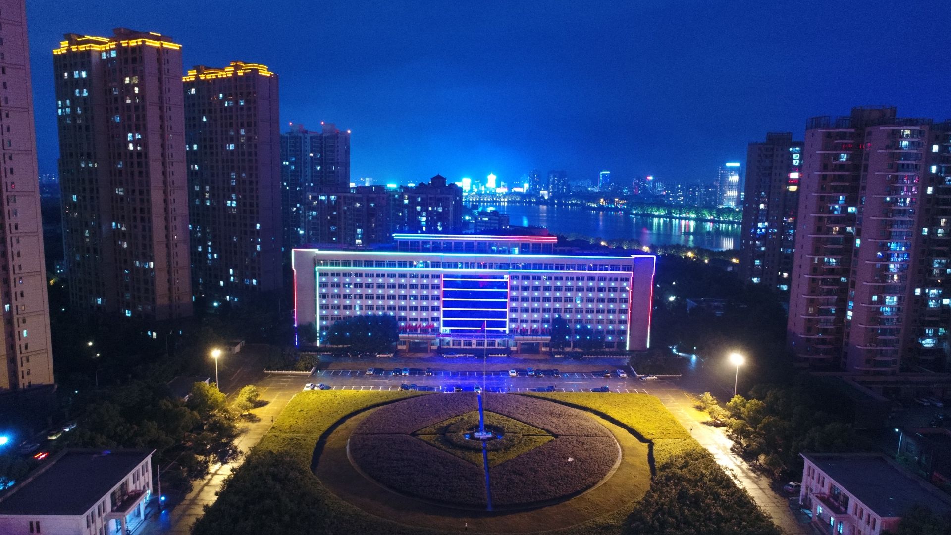 浔阳区市民服务中心夜景